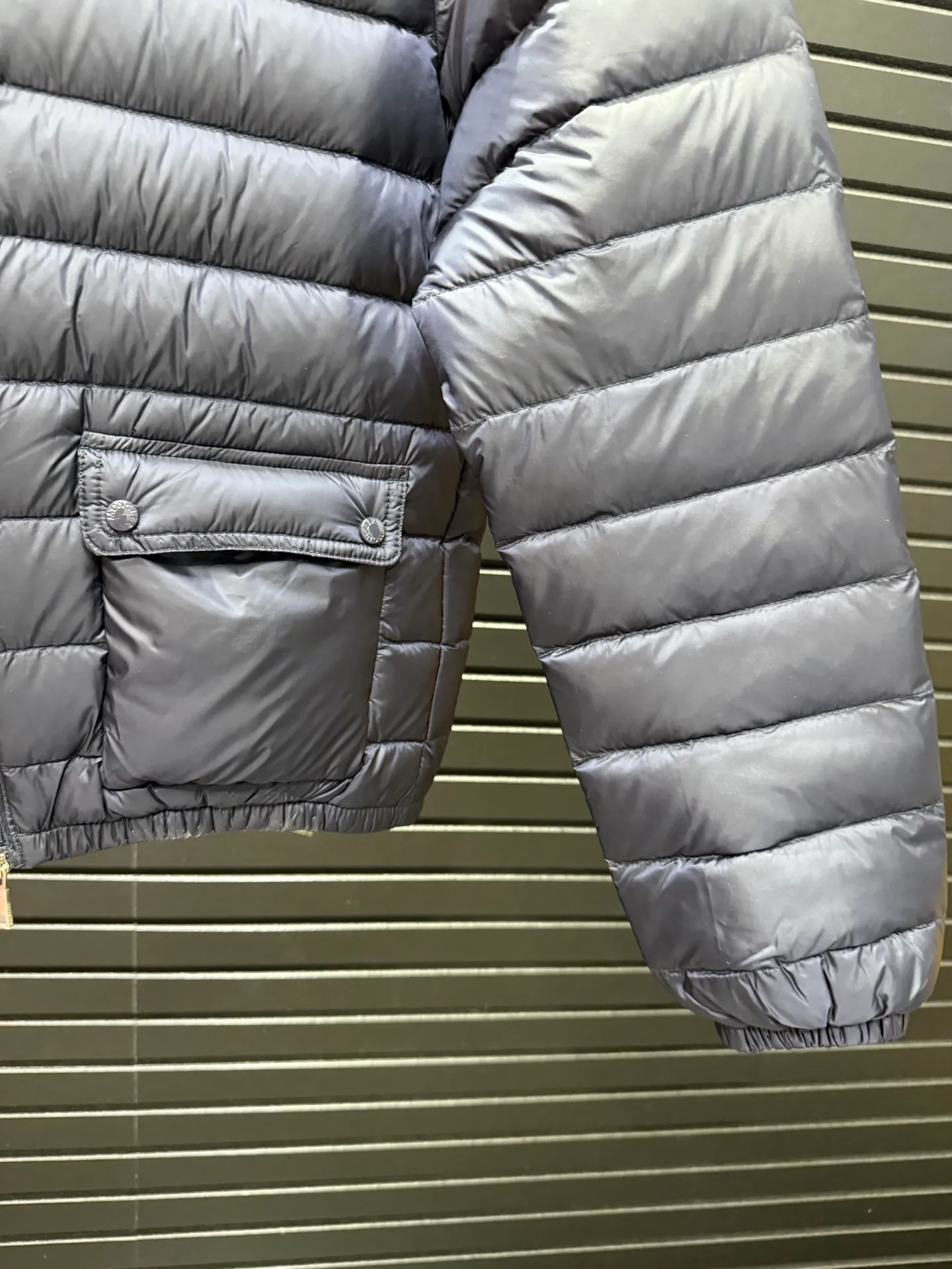Moncler Same Style Lans Same Style ， 。 ， ; ， ， ， ：Black Khaki Beige Light Blue Light Pink White Size：1234